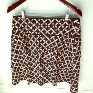 White House Black Market Black/White skirt, Size 8